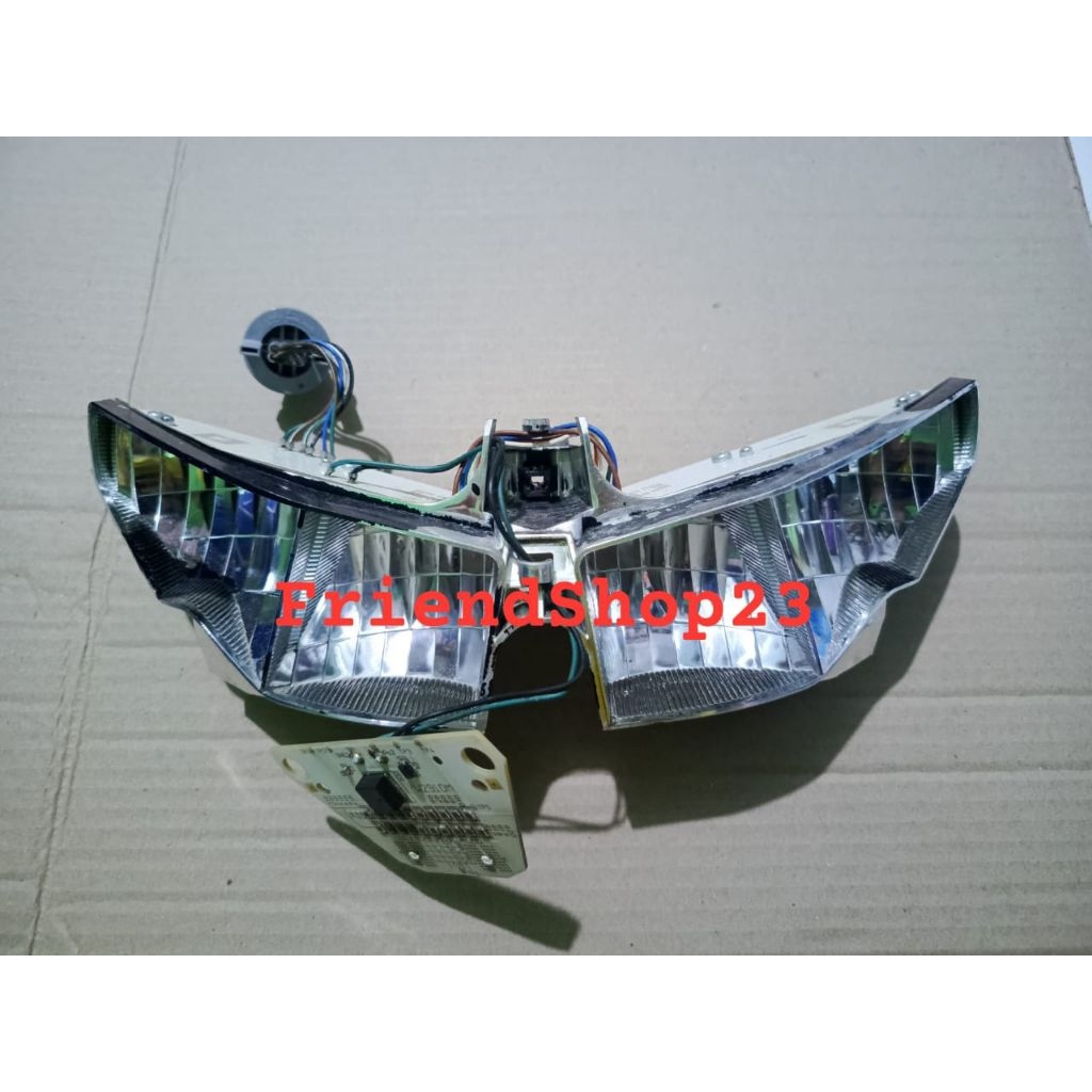 Reflector+PCB LED  Lampu utama Vario 125/150 LED Old (2015-2017)