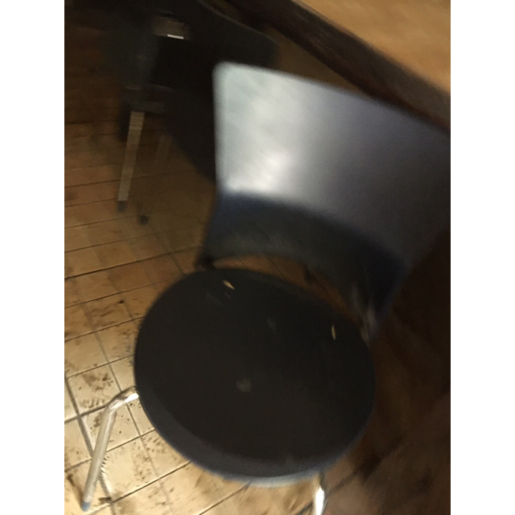 Preloved kursi makan kaki besi bekas