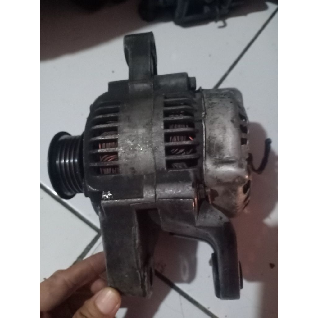 Alternator Toyota Soluna  Copotan