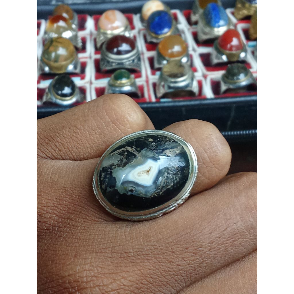 Natural Batu Akik Kelor Mengkristal Pamor Combong dan kantong semar