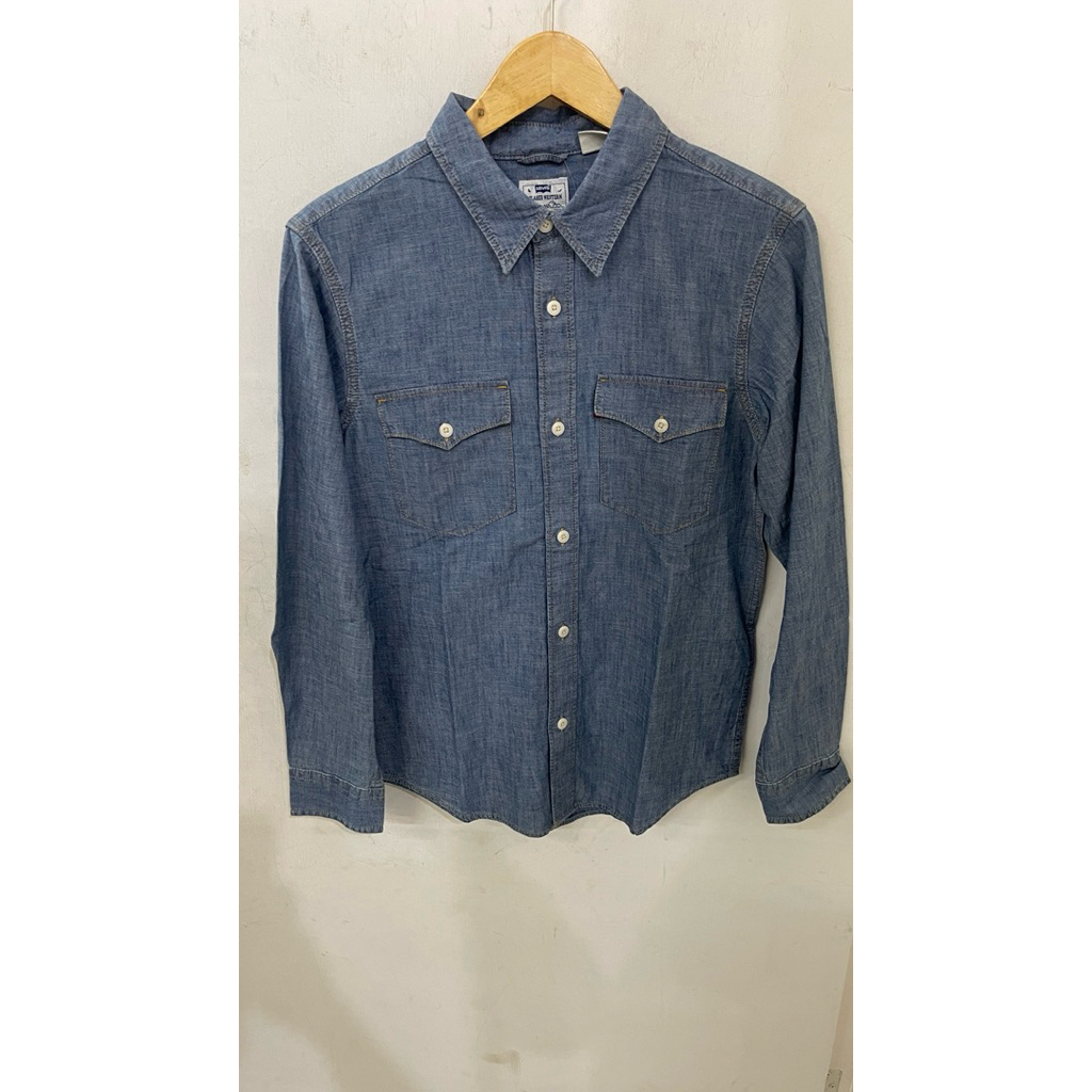Kemeja Levis Relaxed Fit Western Blue Dreams Chambray (A1919-0070)