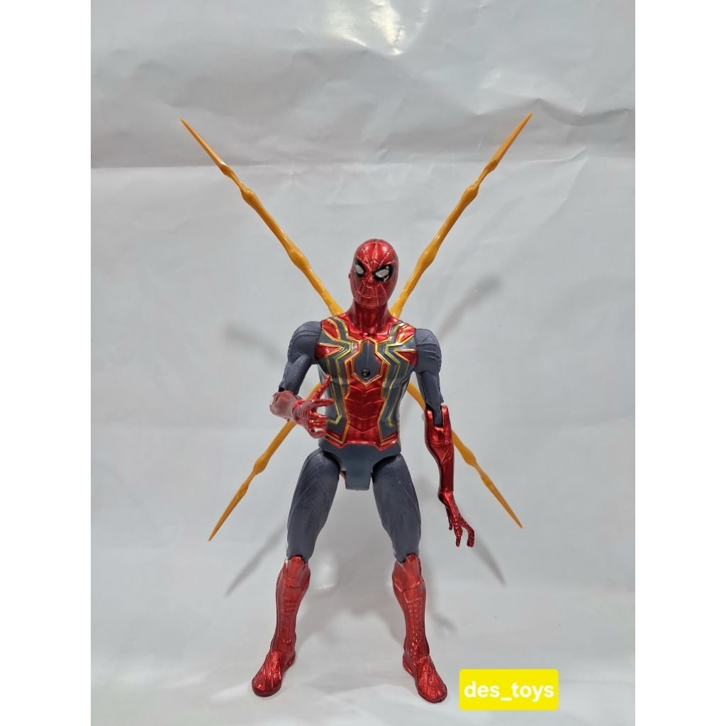 NEW MAINAN ACTION FIGURE SPIDERMAN/IRON SPIDERMAN