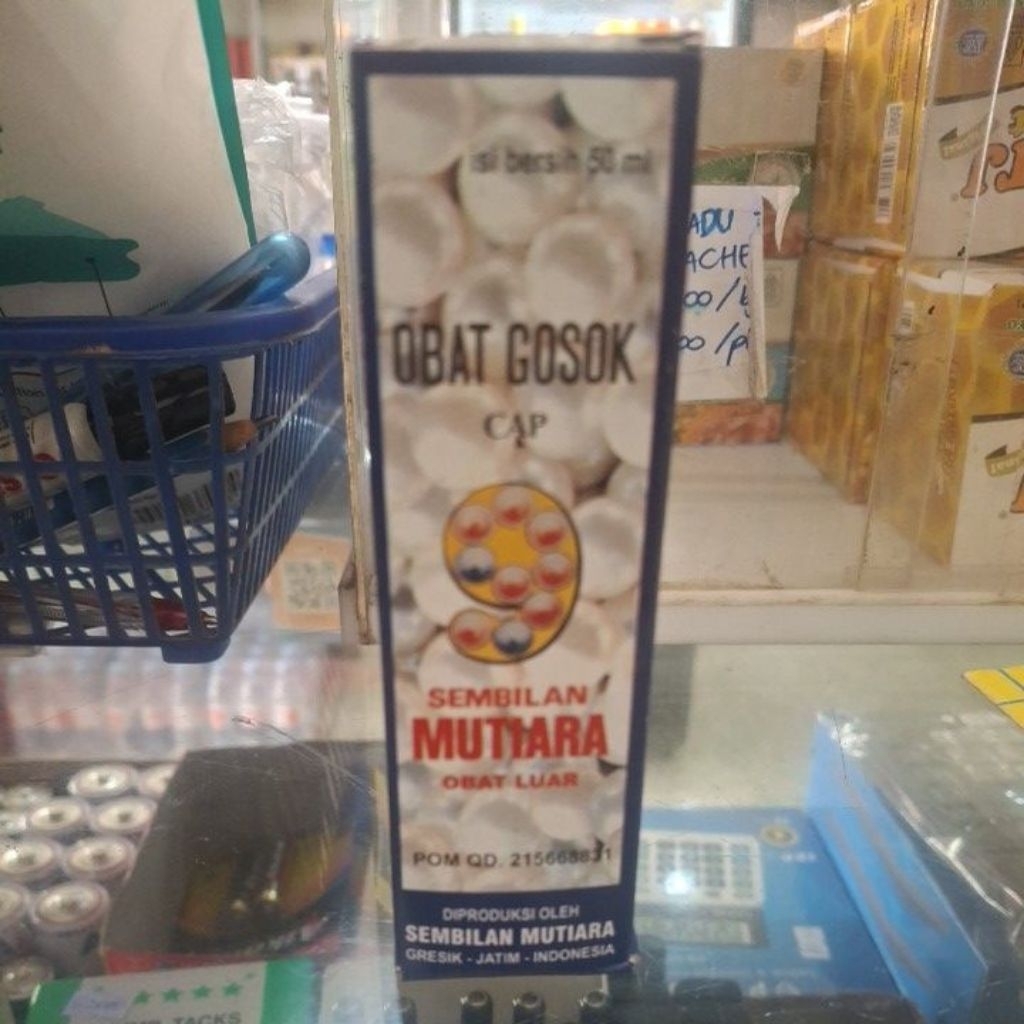 MINYAK GOSOK SEMBILAN MUTIARA
