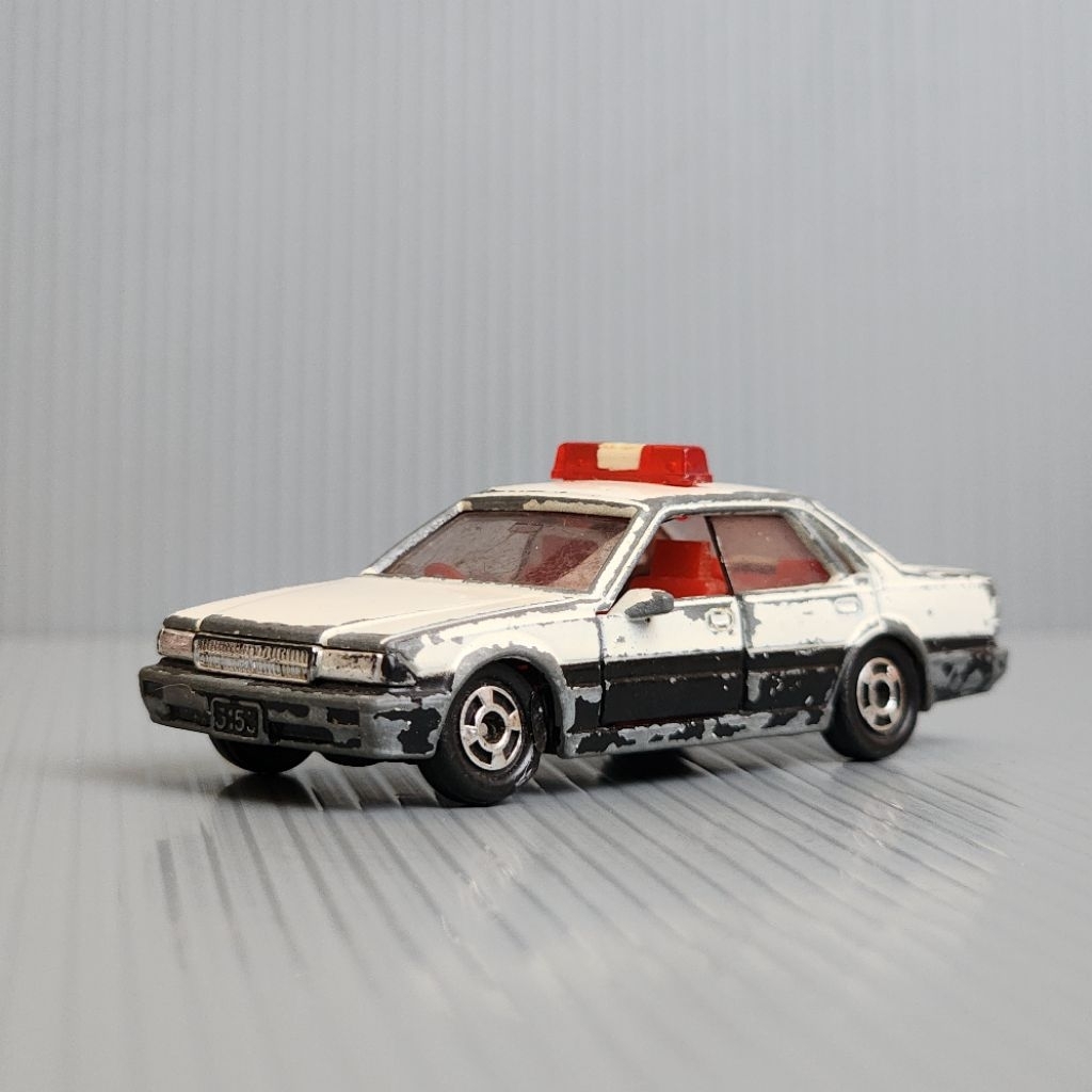Diecast Tomica Nissan Cedric Japan Police Loose Made in Japan Wysiwyg-A02