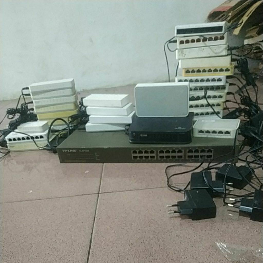 swich hub + Adaptor original