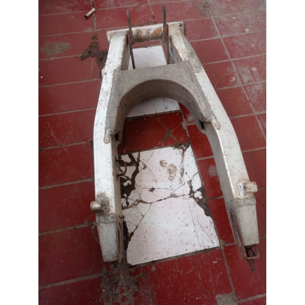 SWINGAREM MOGE SUZUKI GSX400R ORIGINAL