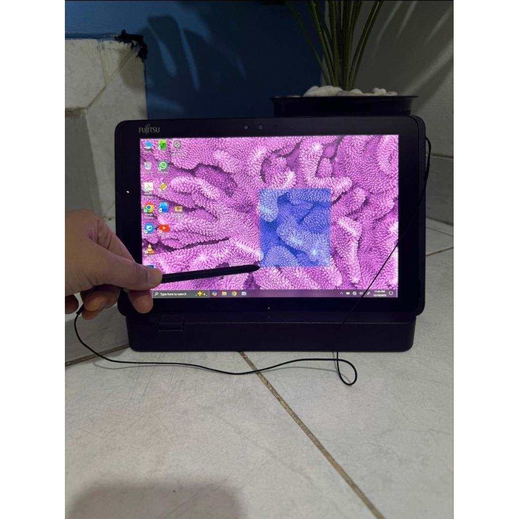 Tablet Windows Fujitsu Arrows Tab Q509/VE Intel Celeron N4000 Ram 4GB Ssd 128GB Include Pen Stylush 