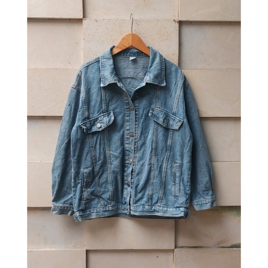 #10 JAKET JEANS IMPORT. NEW WITH TAG