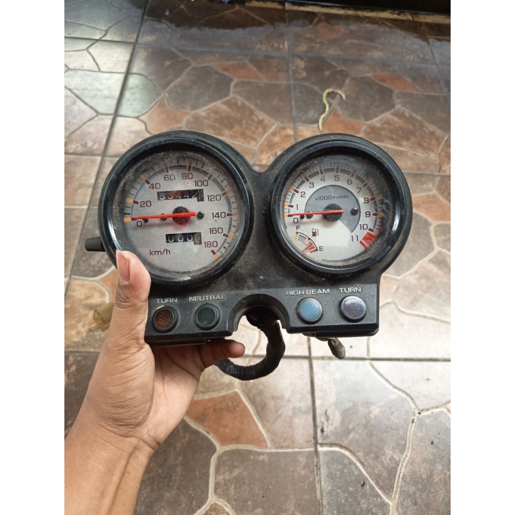 Speedometer Tiger 2000