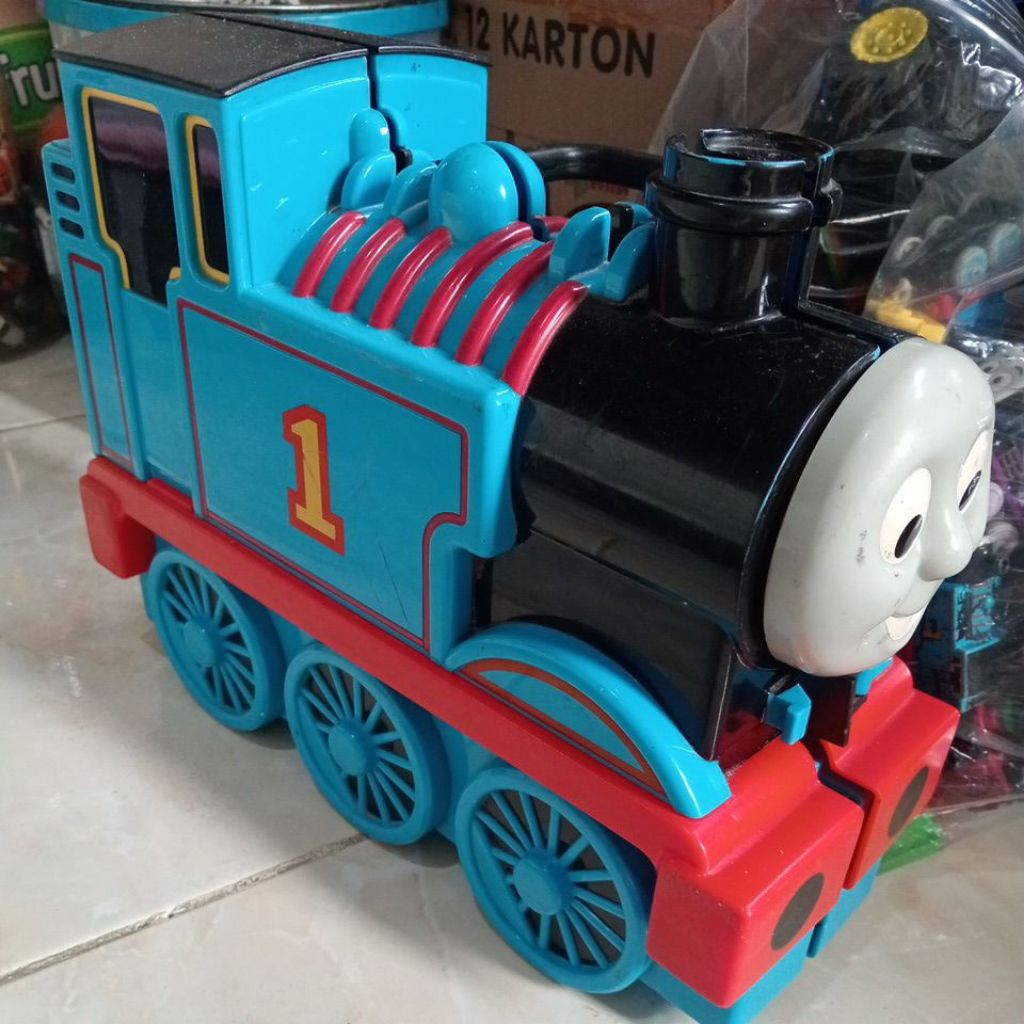 Thomas carry case preloved