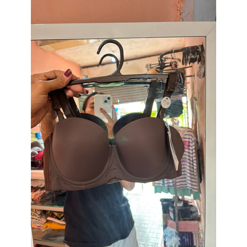 BRA full cup BRA setengah cup, pakai kawat, branded ,ori