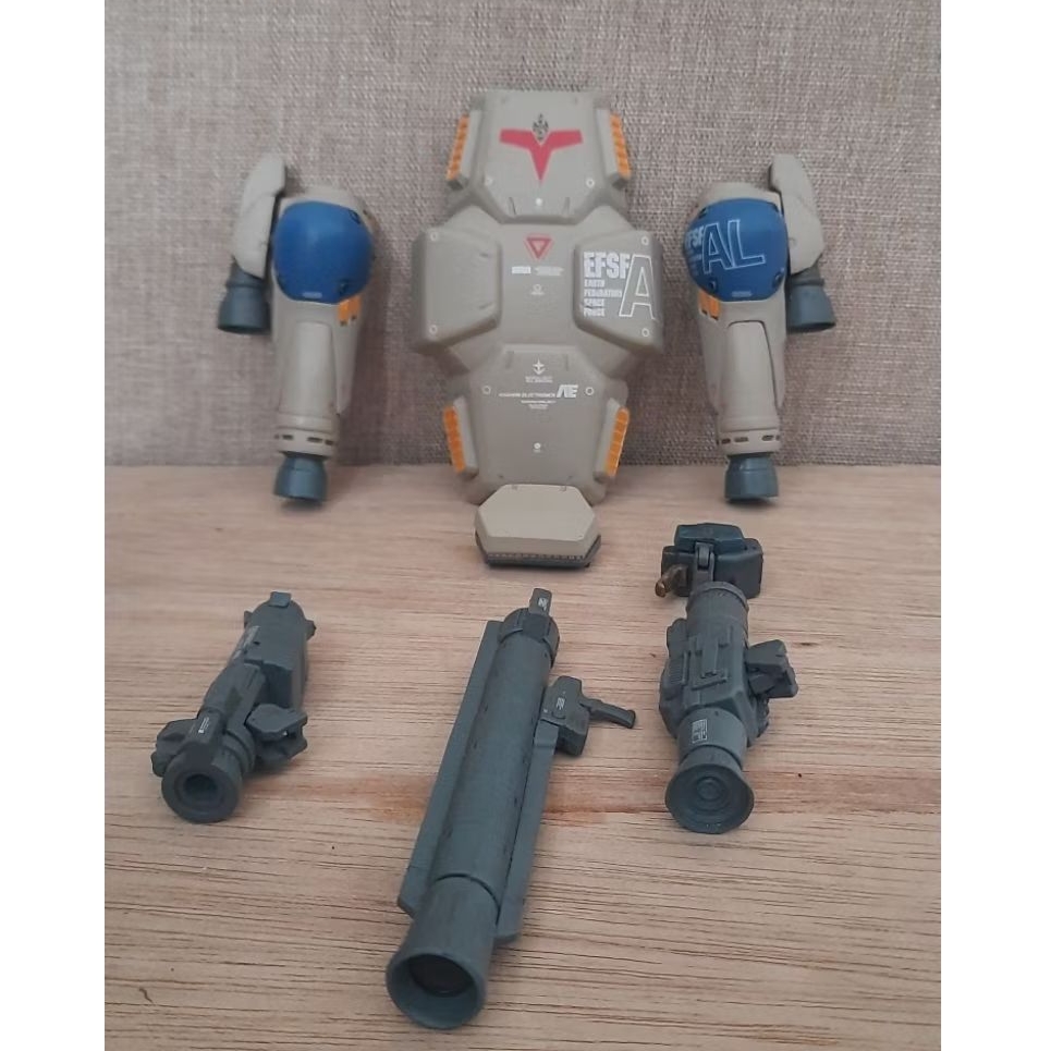 Perisai + weapon, shoulder Gundam Physalis