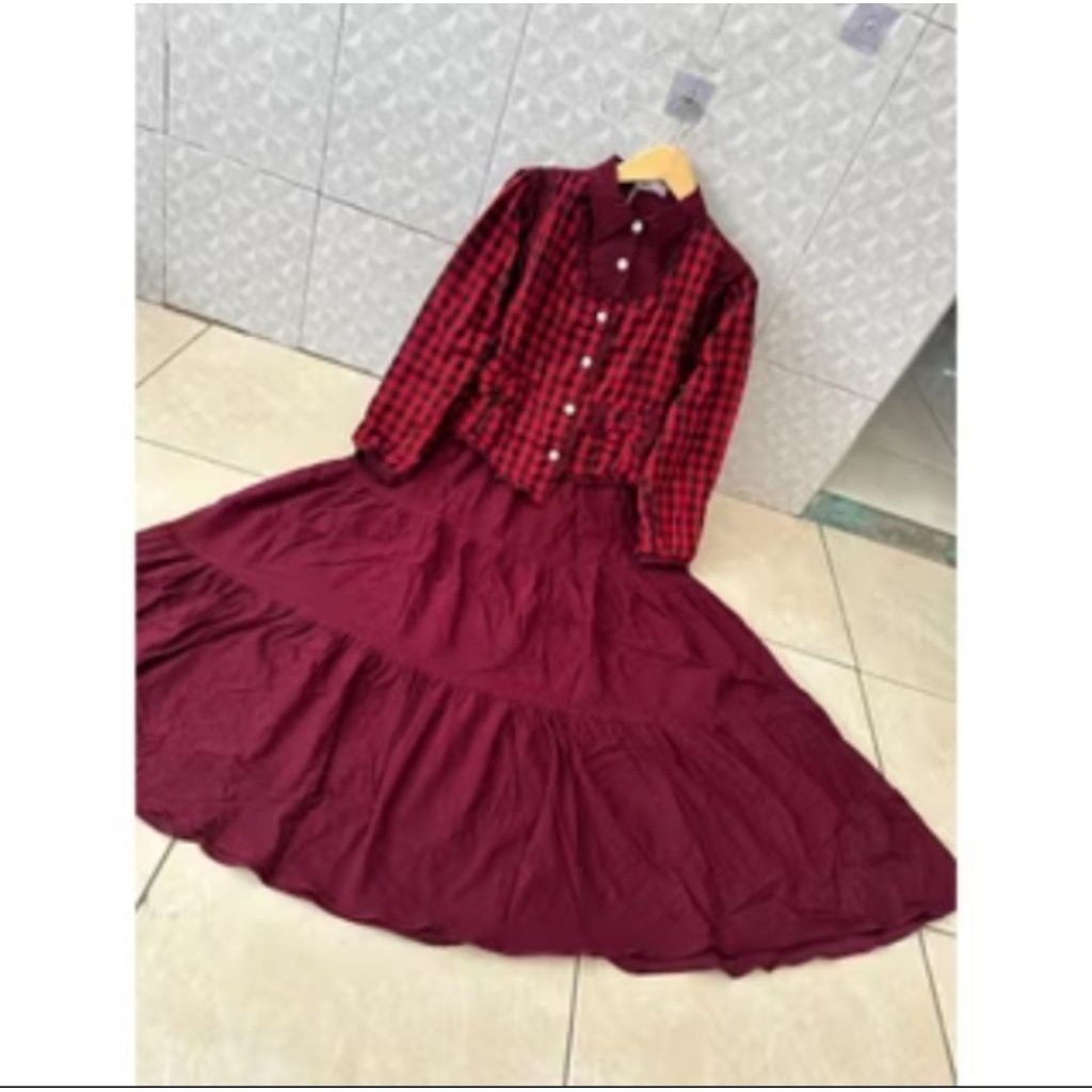 Gamis Wanita Kotak Kombinasi Polos – Elegan & Nyaman Dipakai