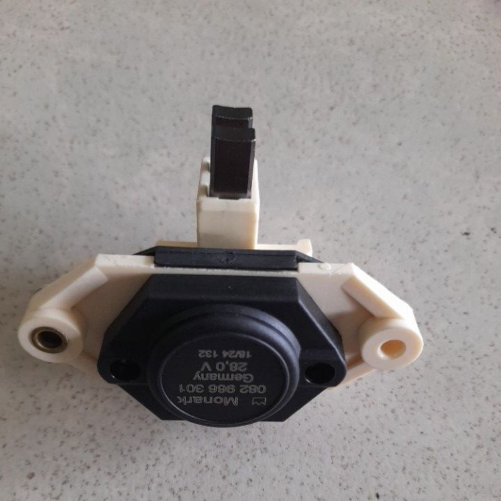 IC Alternator Mercy OH.P / 1521 24V/28Volt Truck & Bus Germany