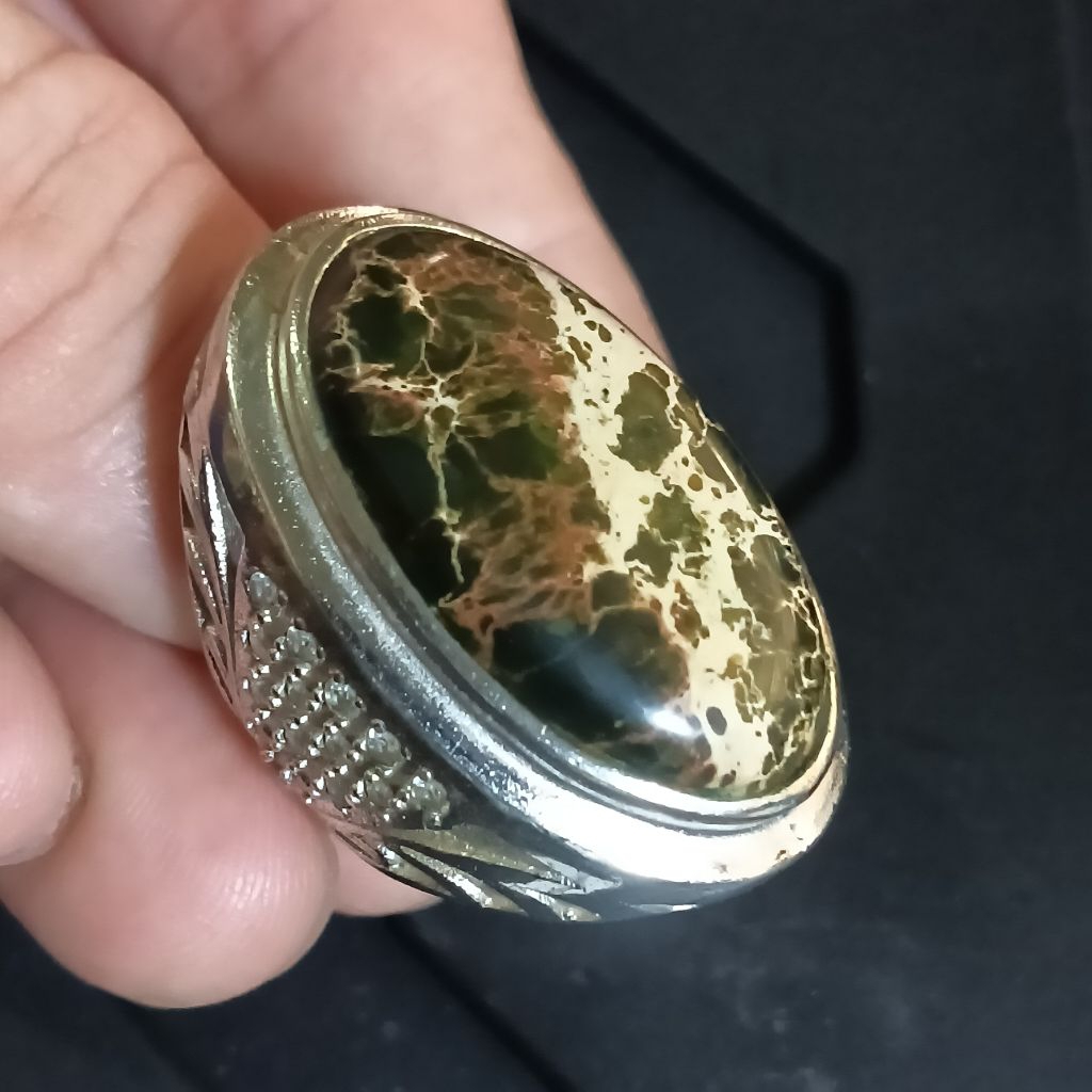NATURAL PIRUS HIJAU ARMY SERAT EMAS JUMBO