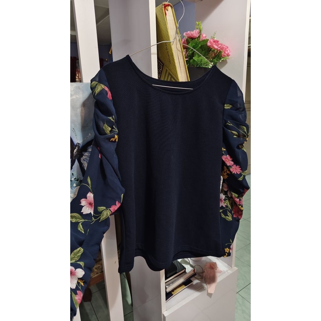 Preloved blouse navy