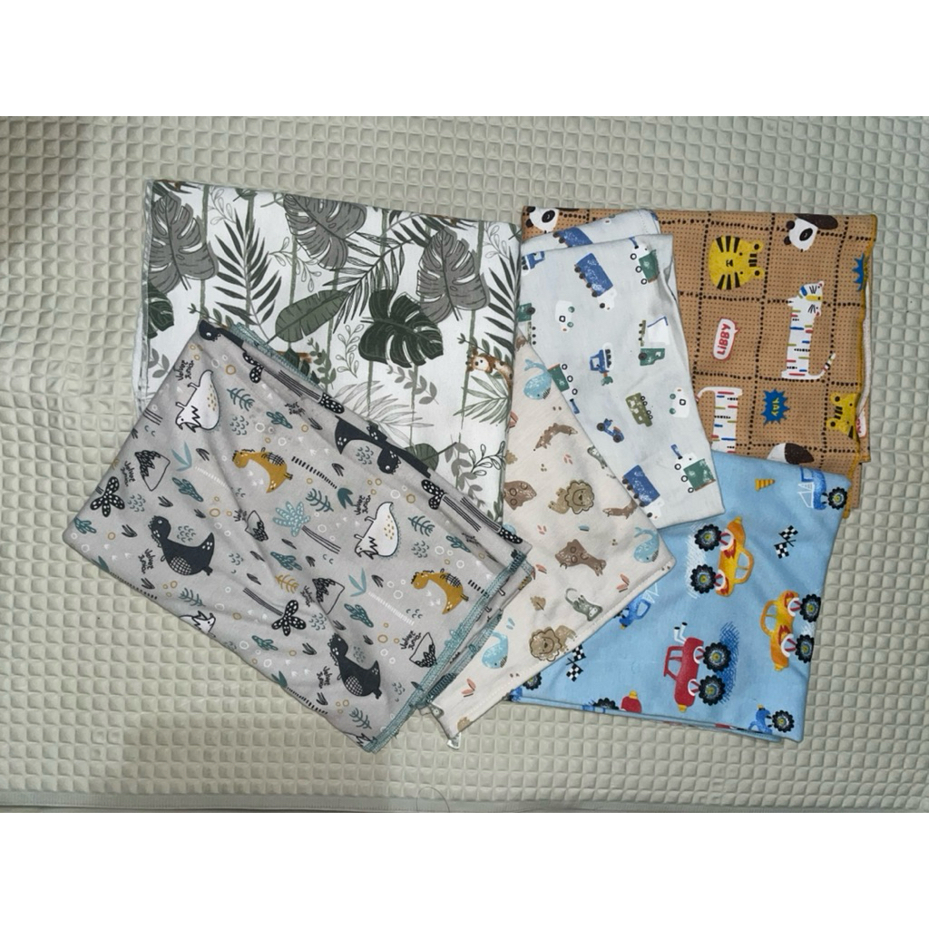 (PRELOVED) 2 set Bedong bayi merk libby,velvet dan little parmer