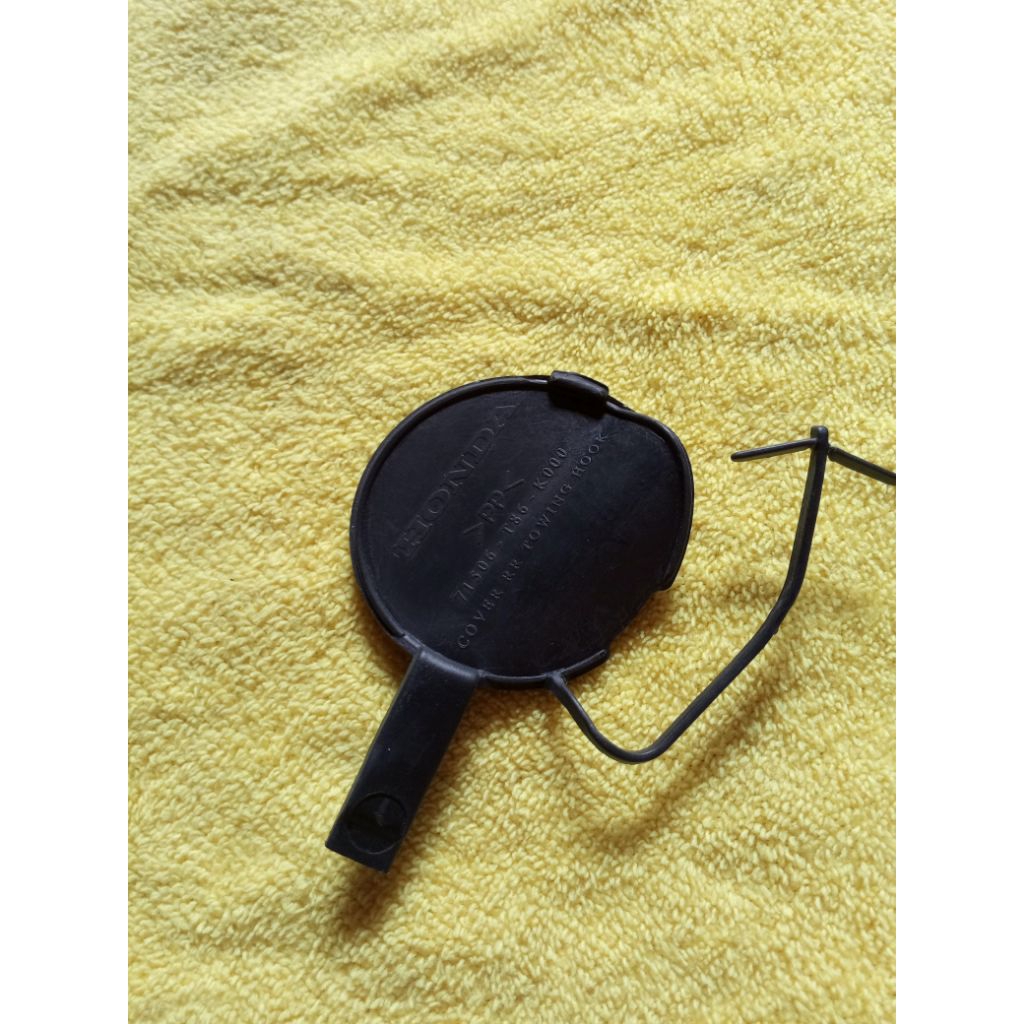 tutup derek towing bumper depan mobil Honda Mobilio jazz oruginal