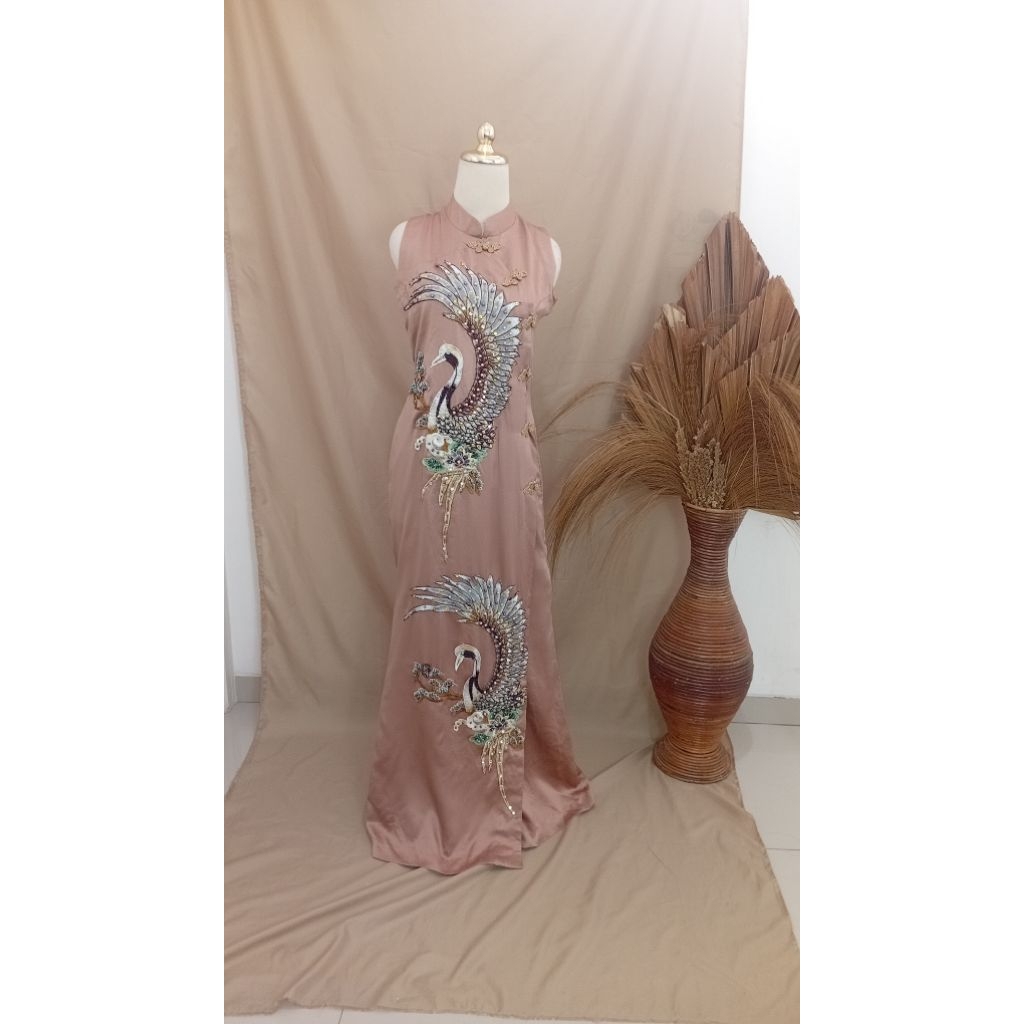 sewa gaun cheongsam-sewa gaun prewed-sewa gaun tangerang