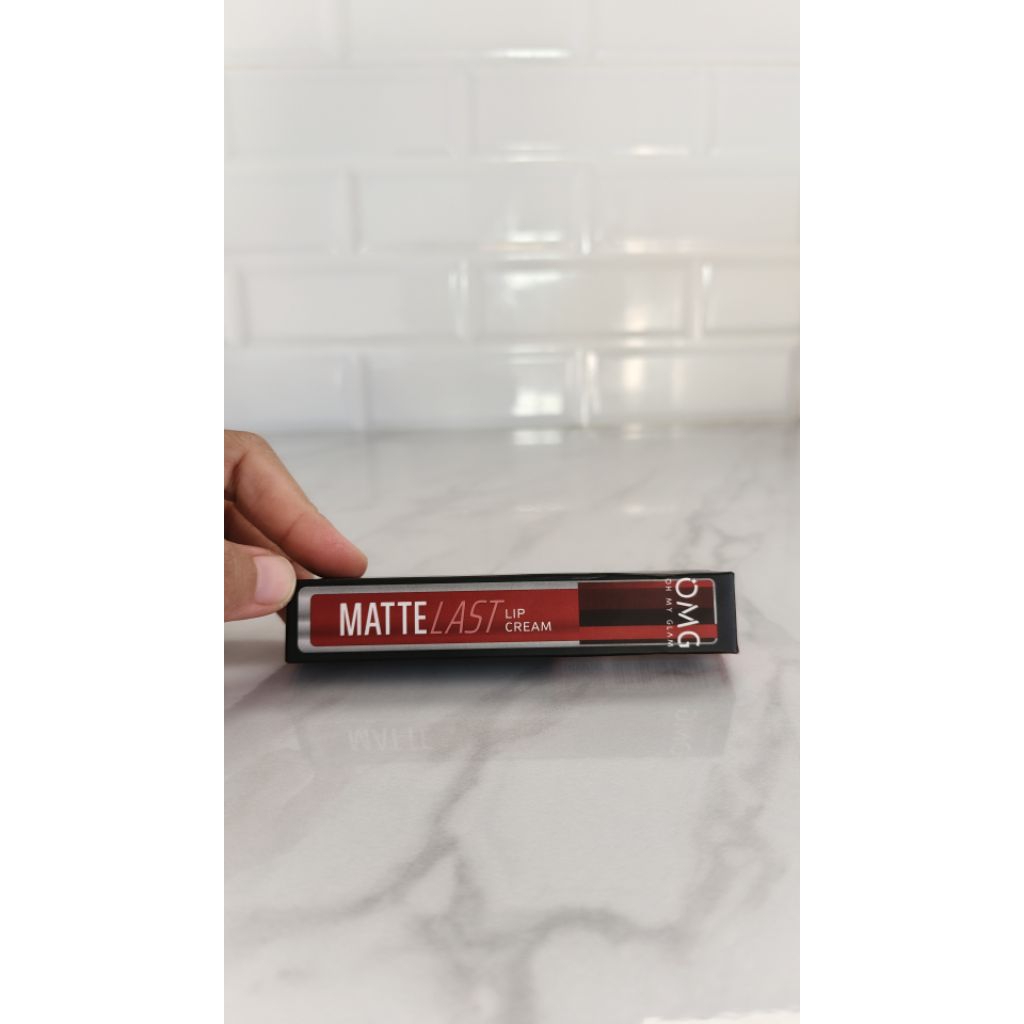 (BARU BUKAN PRELOVED) OMG OH MY GLAM Matte Kis Lip Cream 2.9 gr/ Lip cream Matte No 11 Bumble