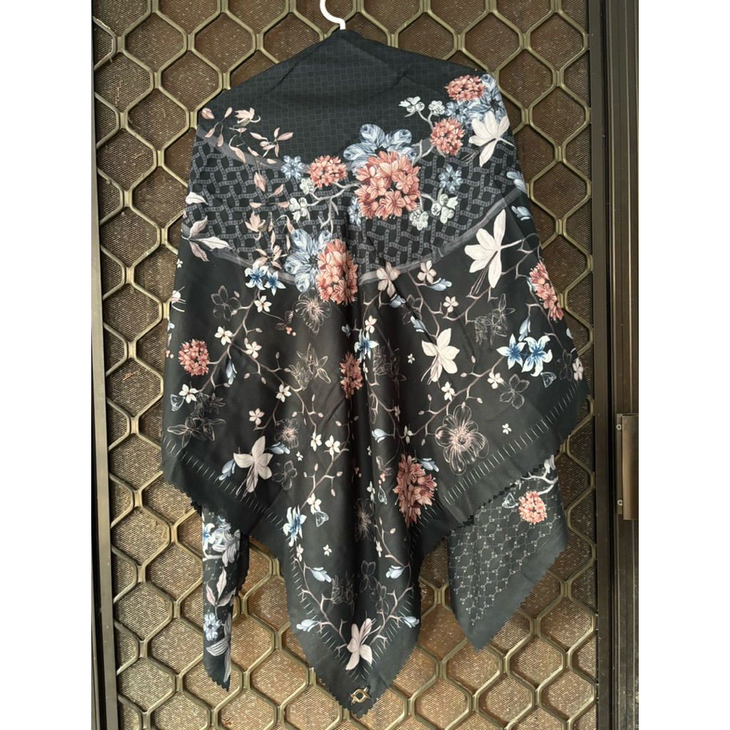 wearing klamby/preloved/jilbab segi empat/voal/hijab lebaran