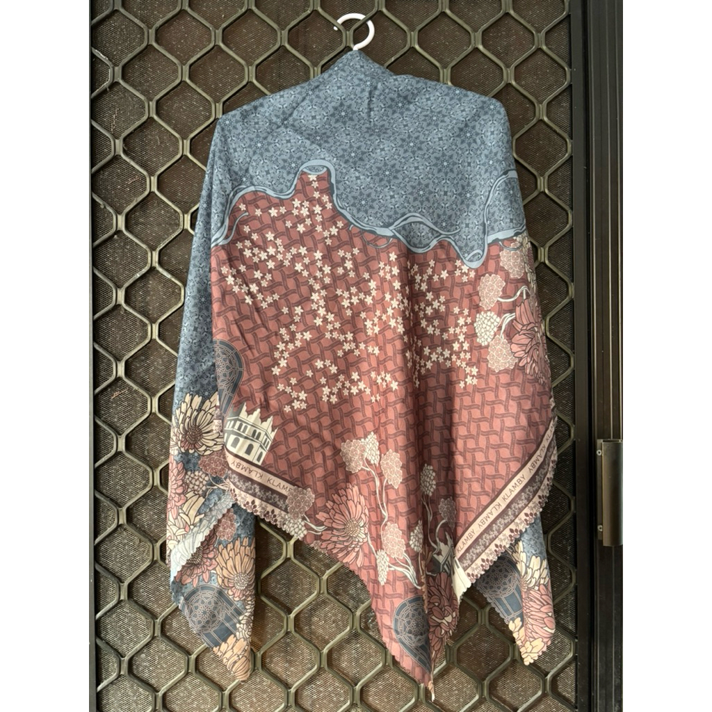 wearing klamby/preloved/voal/jilbab segi empat/hijab lebaran