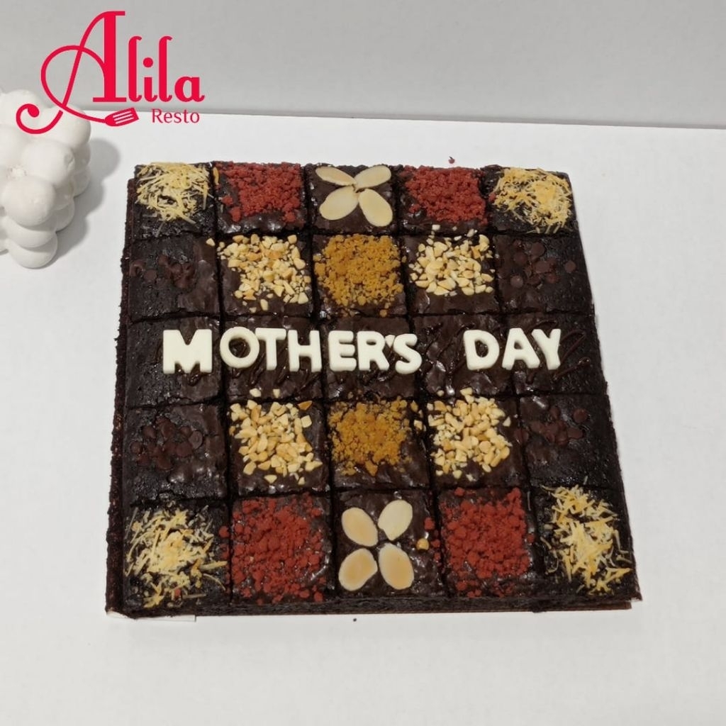 FUDGY BROWNIES ULANG TAHUN CUSTOM