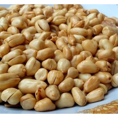 Kacang Tanah Goreng Bertabur Bawang Putih Goreng Gurih Enak