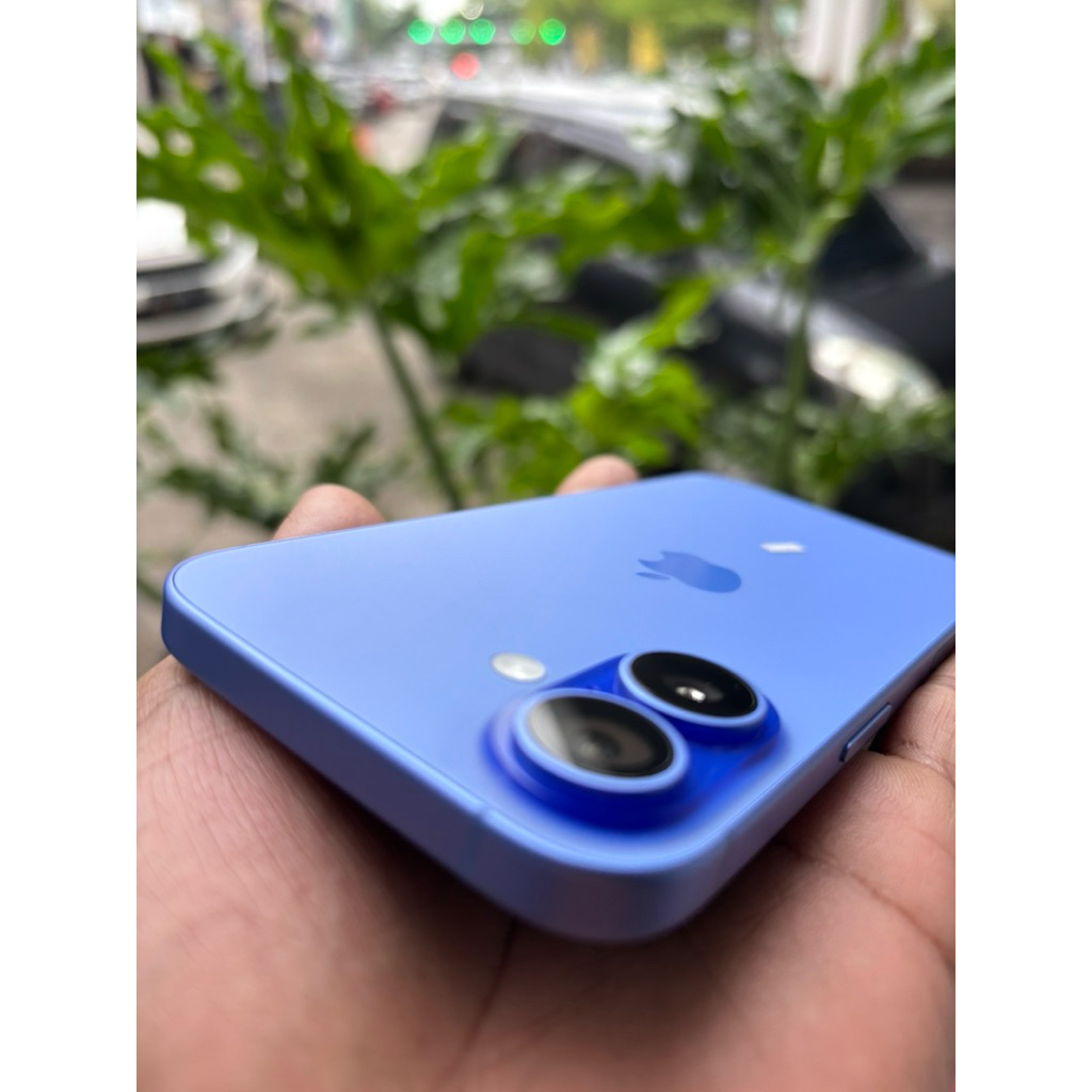 second iphone 16 Blue