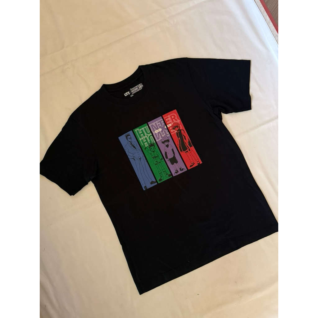Baju Kaos Uniqlo Collab Anime Hunter x Hunter Hitam Pekat