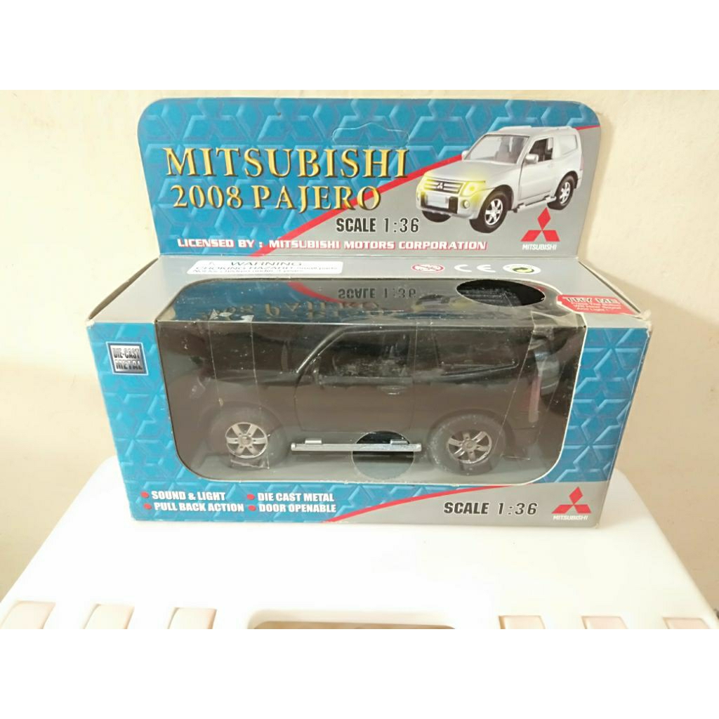 Diecast 1:36 Mitsubishi Pajero Lama