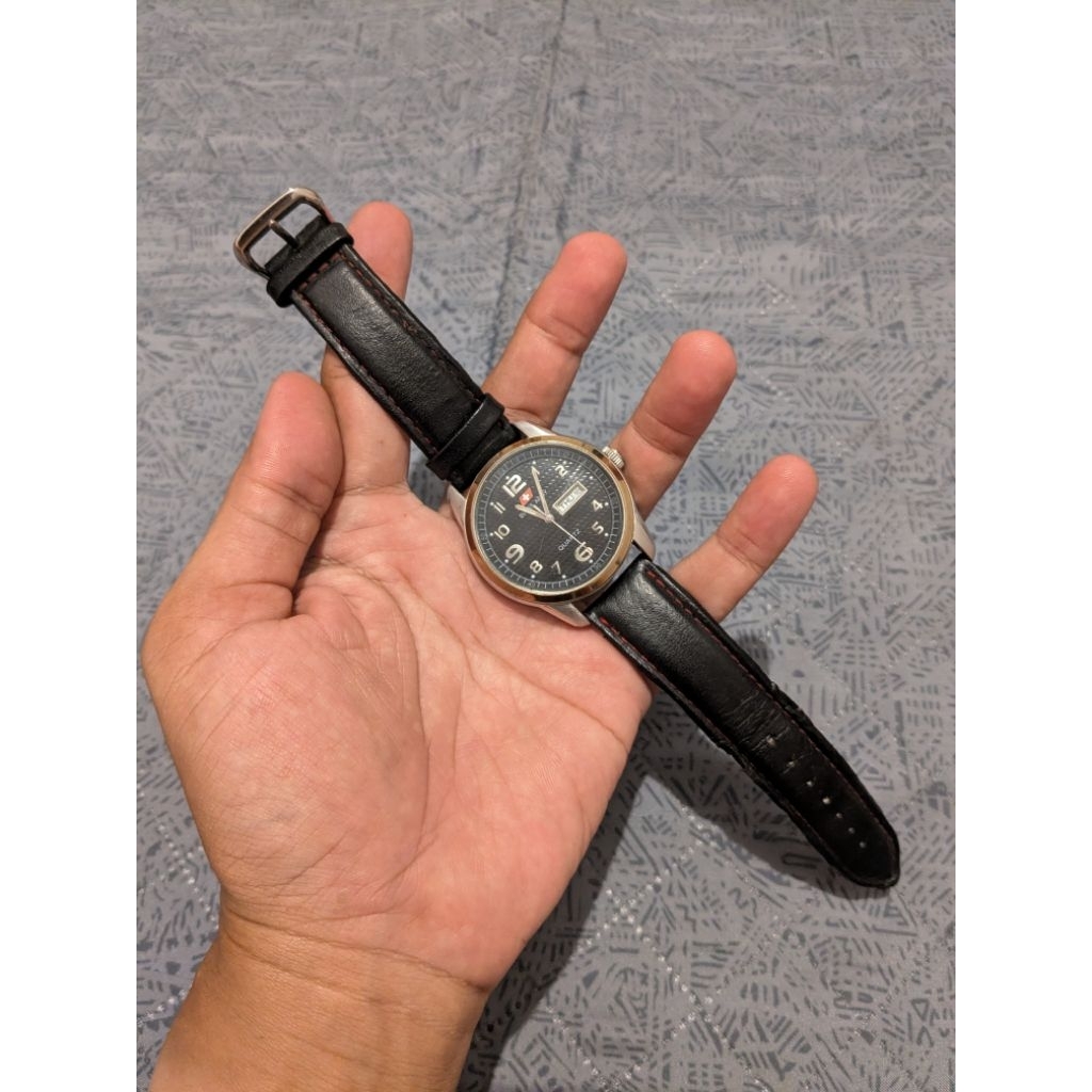Jam tangan swiss army daydate original