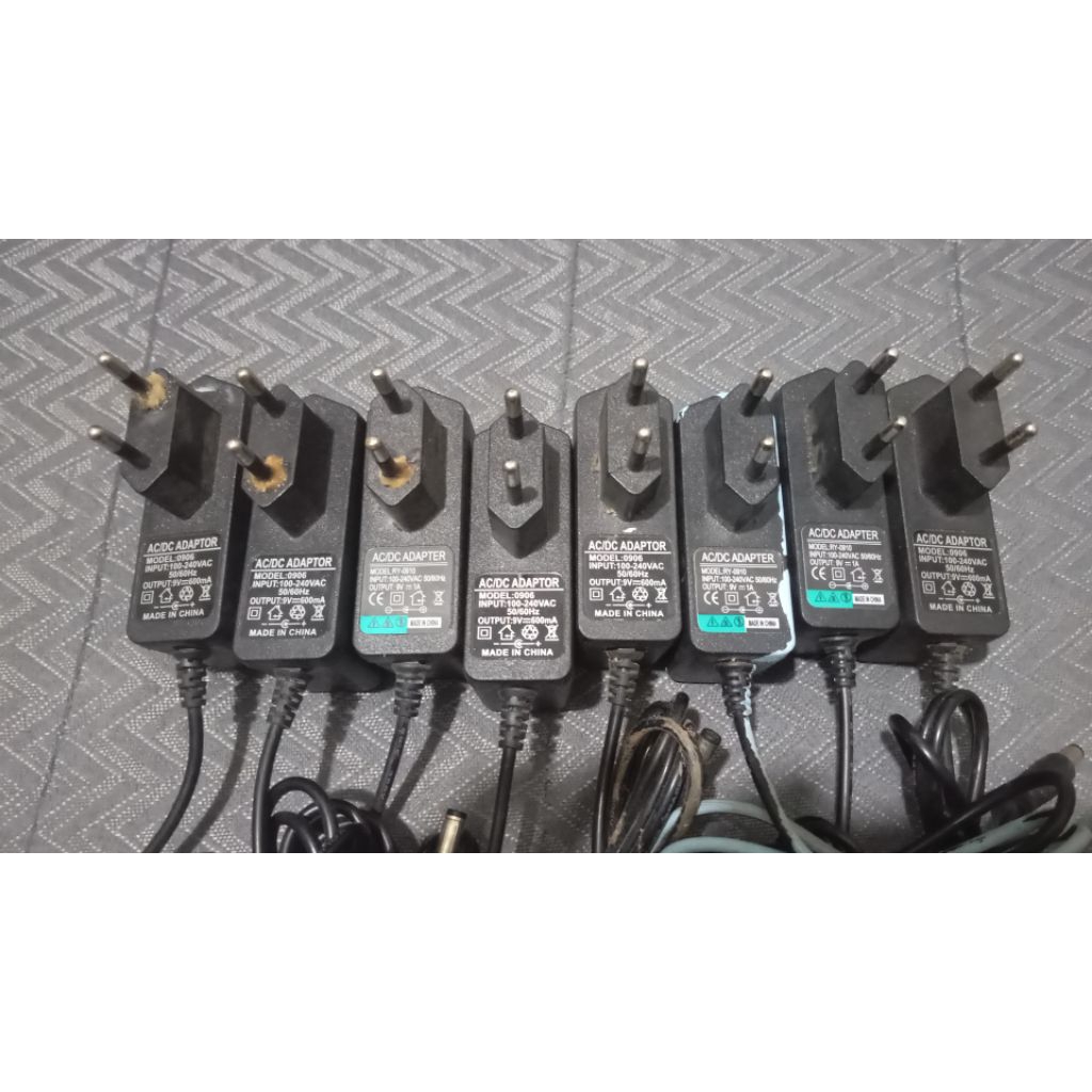 Adaptor router tenda f3 bekas migrasi 9v 600ma,9v 1ampere