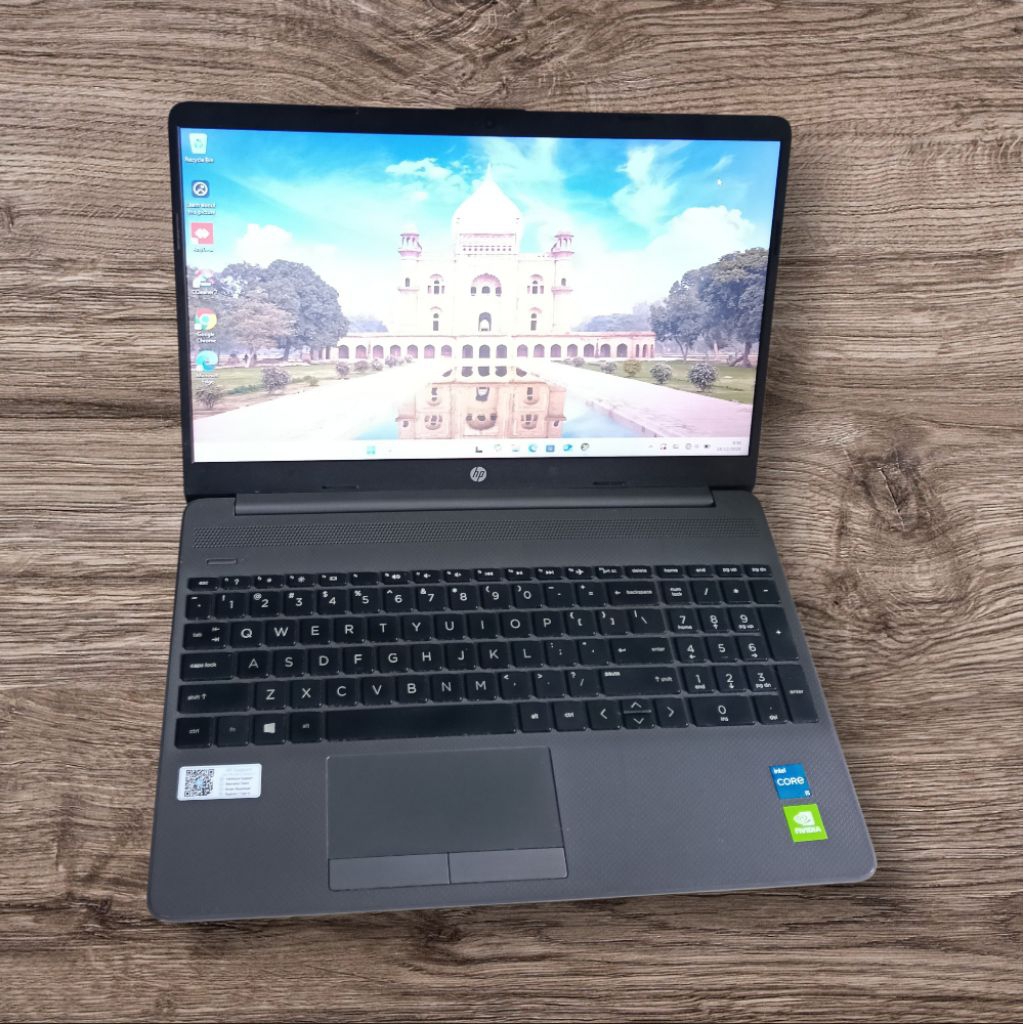 Hp 250 G8 Core i5 1135G7/ Ram 8gb/ SSD 512gb/ Nvidia mx350 gaming