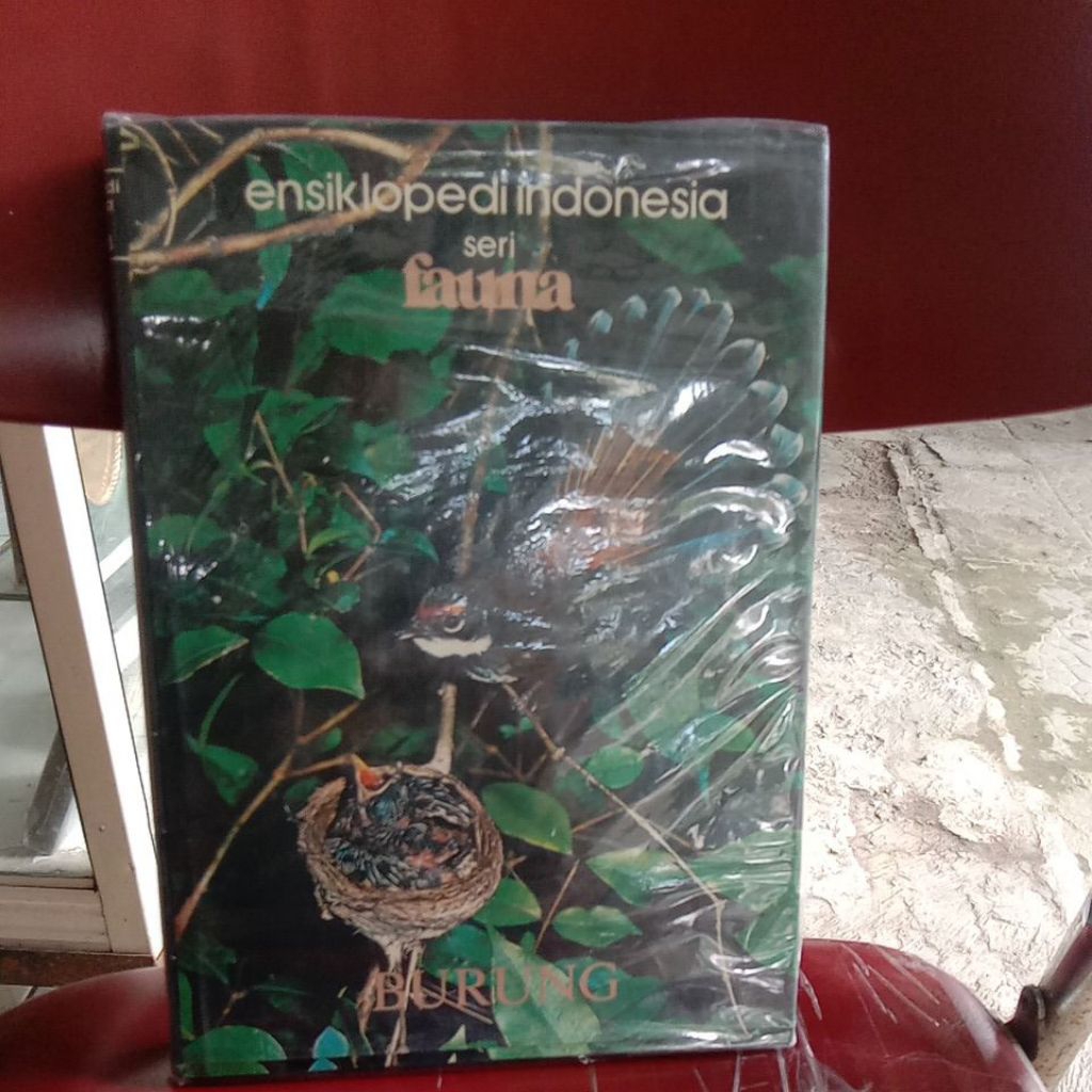 Buku Ensiklopedi Indonesia Seri Fauna: BURUNG