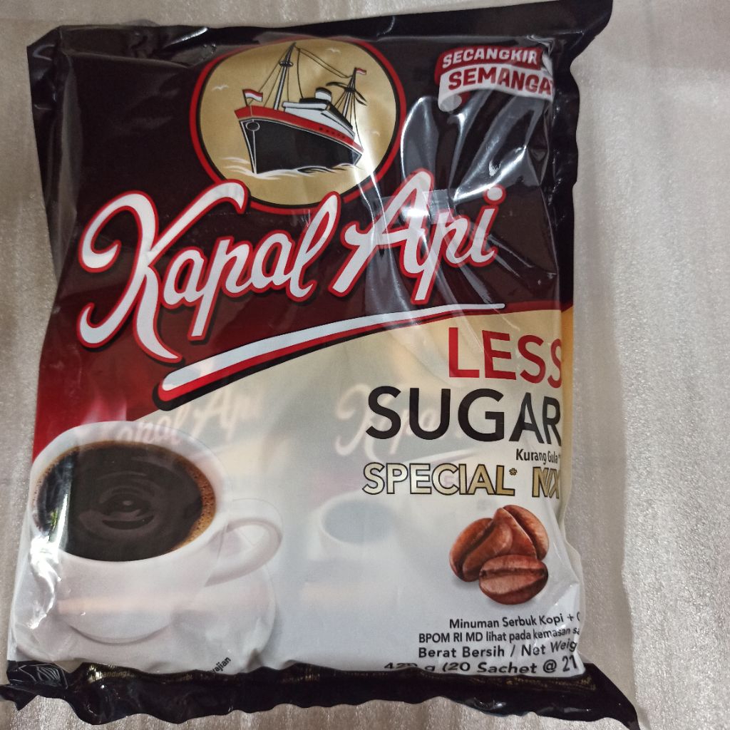 Kopi Kapal api spesial mix less sugar isi 20 sachet