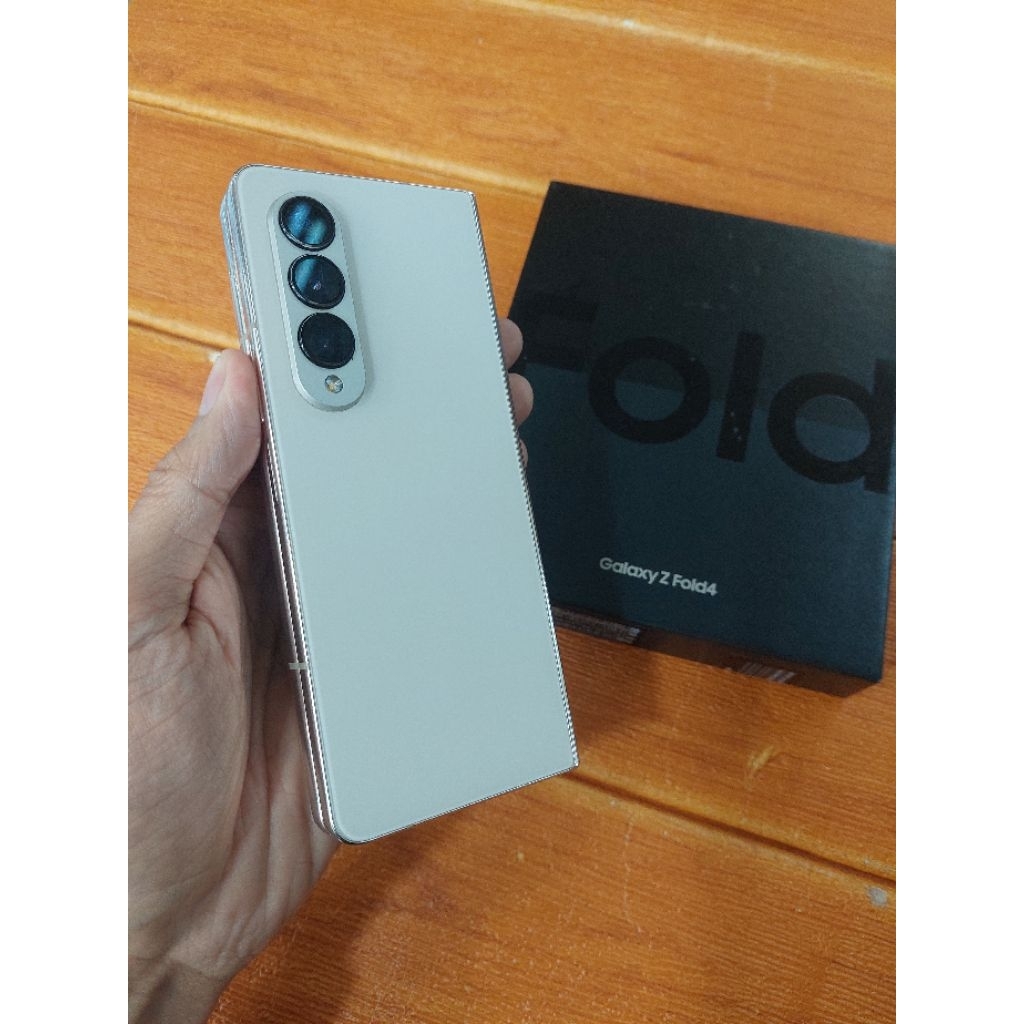 Samsung Z Fold 4 512 Gb Second Resmi Minus Layar Dalam