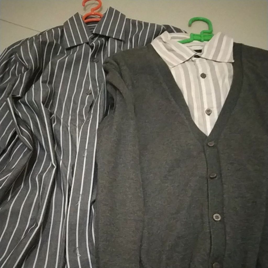 prelove bundle 2 pcs kemeja lengan panjang pria merk contempo