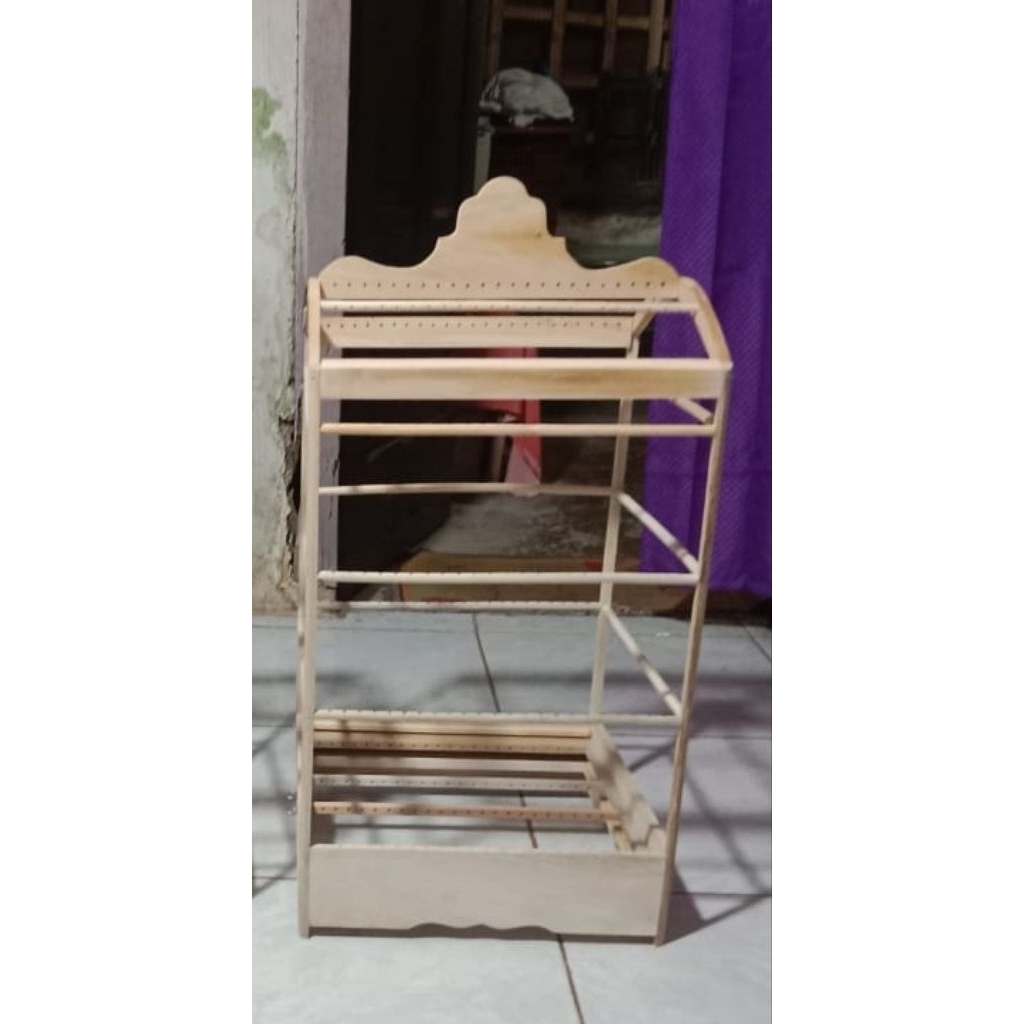 sangkar sabit ambrukan
