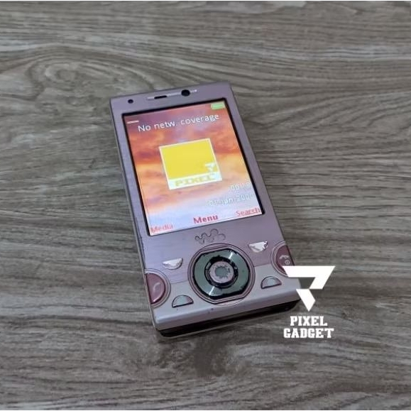 Sony Ericsson W995i Hikaru Pink Lily