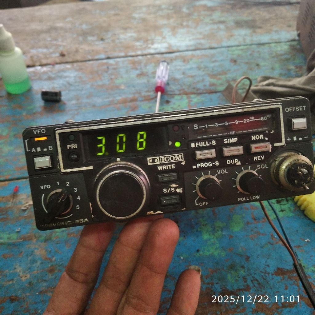 ICOM IC-25A RIG VHF KONDISI MASIH NYALA TX GAMBLING