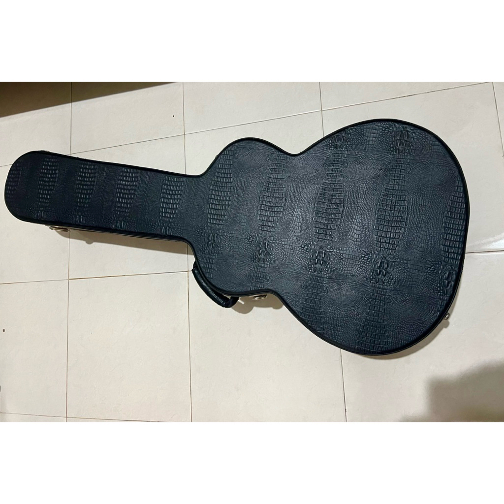 Hardcase OVation