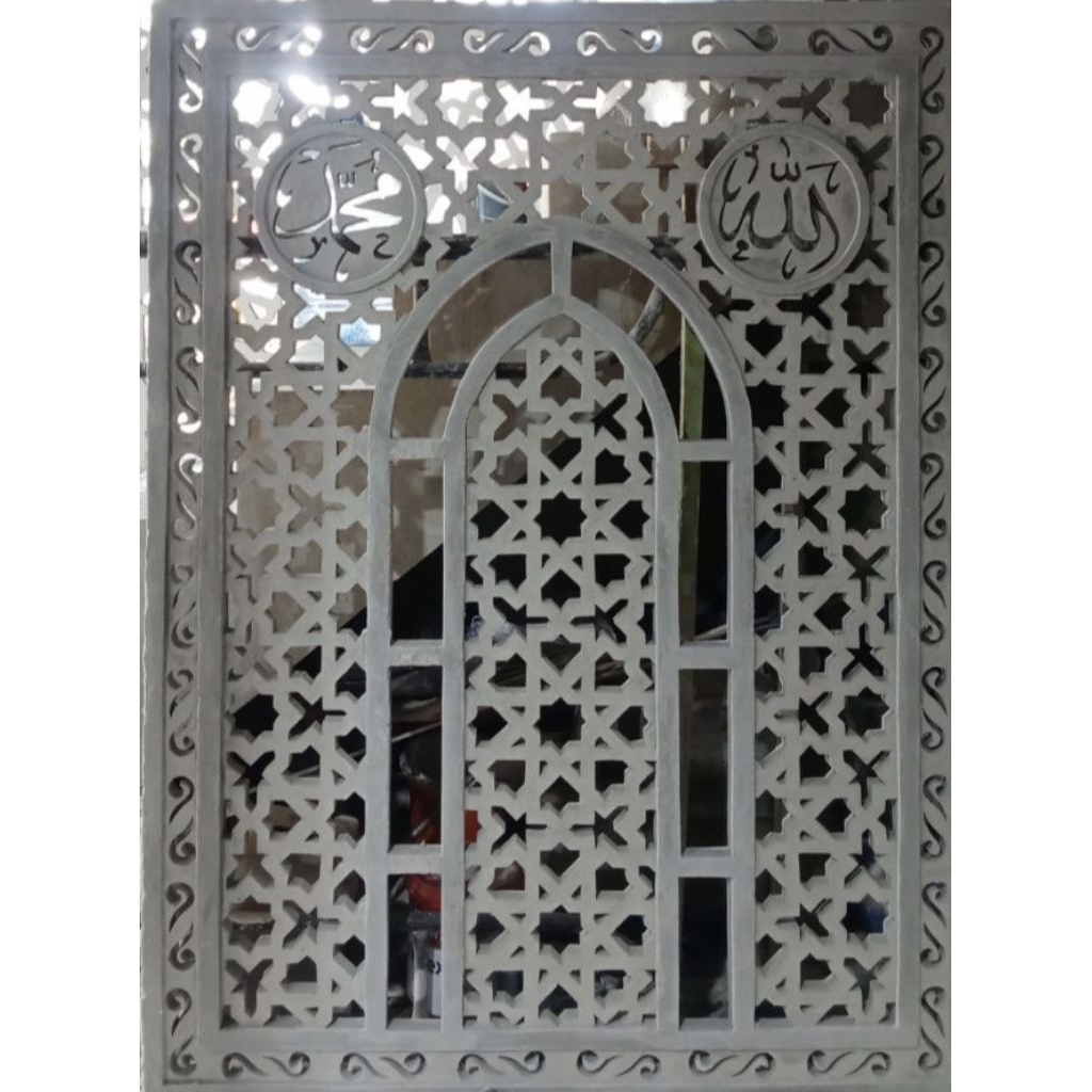 ORNAMEN DINDING MUSHOLA RUMAH READY