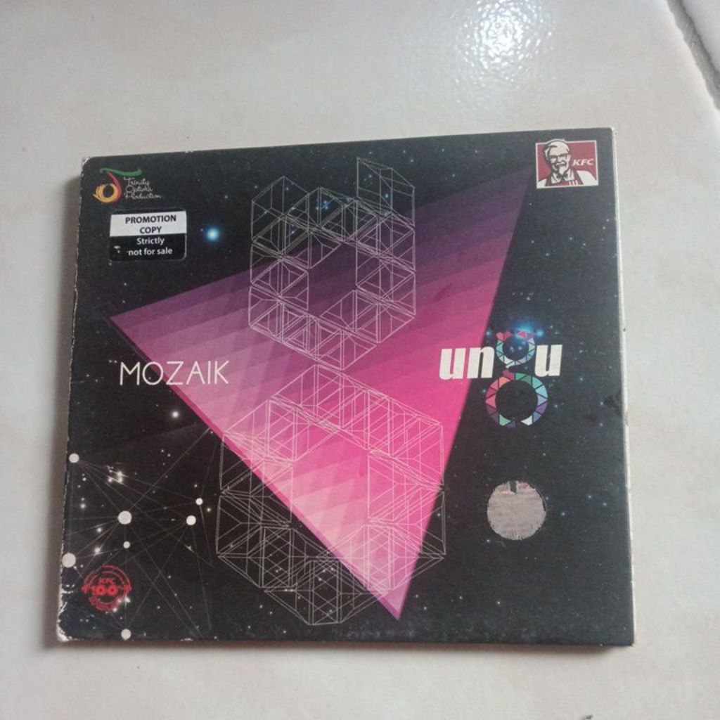 CD Mozaik - ungu