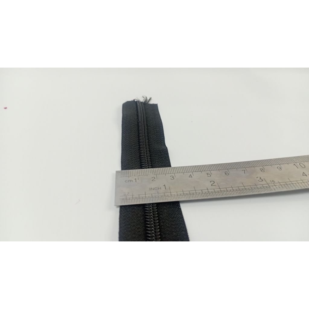 DAUN RESLETING NO.5 UKURAN BESAR PLASTIK BAHAN TAS DAN JACKET