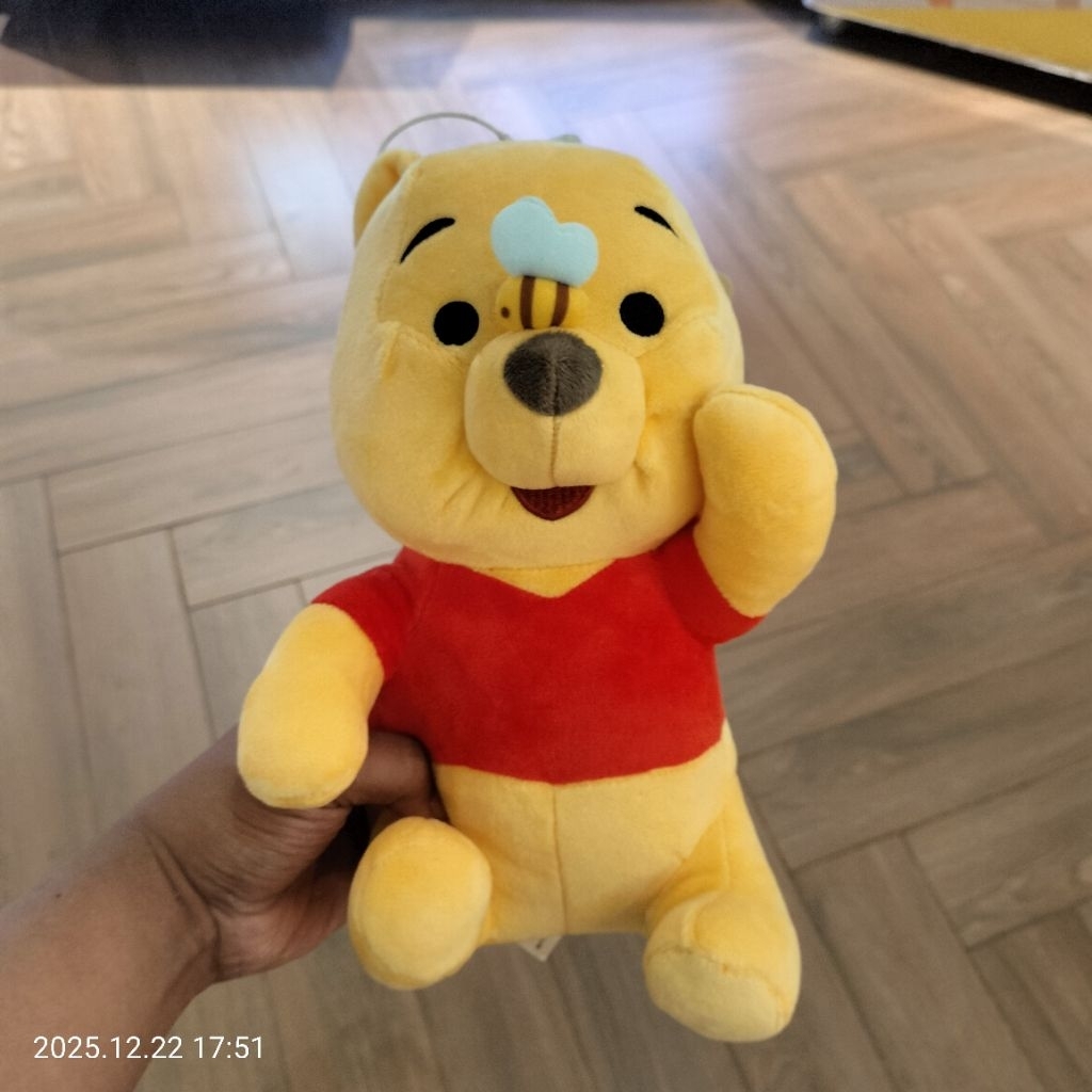 BONEKA WINNIE THE POOH KOSTUM KOKI - BONEKA POOH DIGIGIT LEBAH TAWON DISNEY