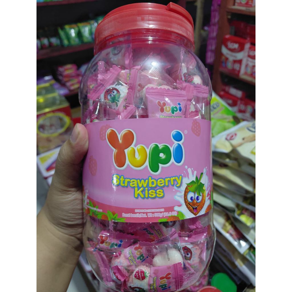(1karton) Yupi toples strawberry kiss kemasan 300g, perkarton isi 6 toples