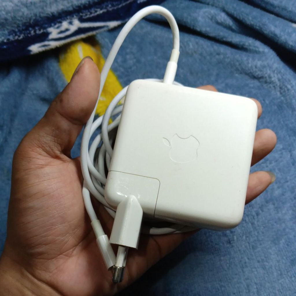 charger macbook iPhone 61 Watt original ibox