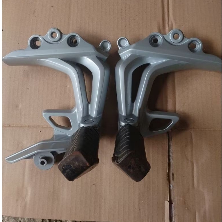 pustpep footstep belakang sepasang kanan kiri Jupiter z robot