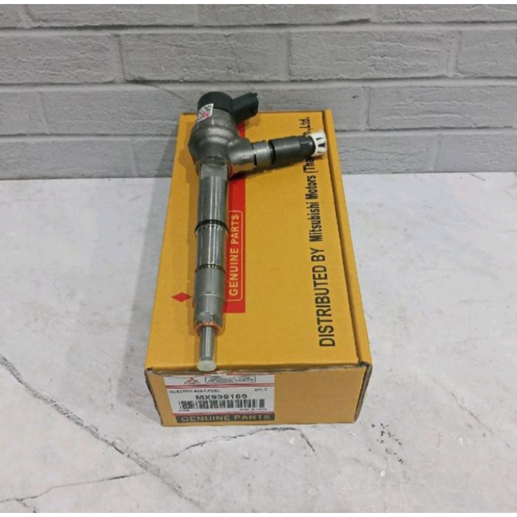 injecktor nozzle Assy canter euro 4 original